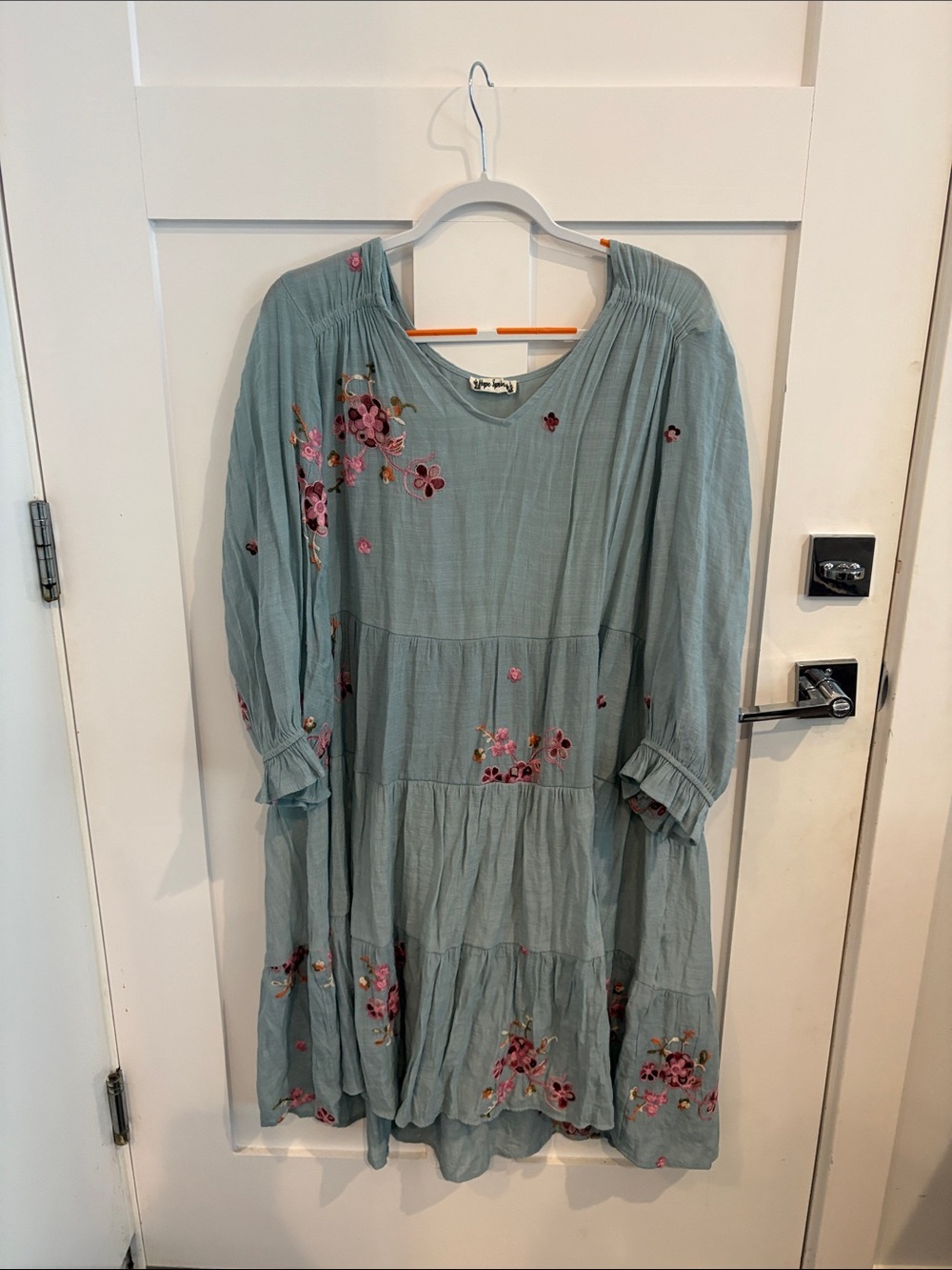 Boho Floral Embroidered Long Sleeve Maxi Dress - Sage